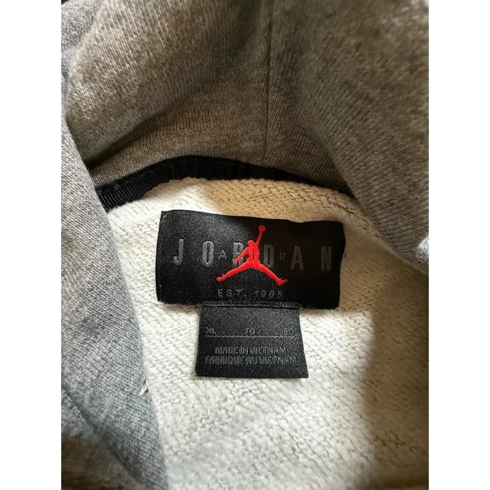 Air Jordan All Over Sweatshirt Adult XL Gray Pullover Long‎ Sleeves Hoodie Mens.